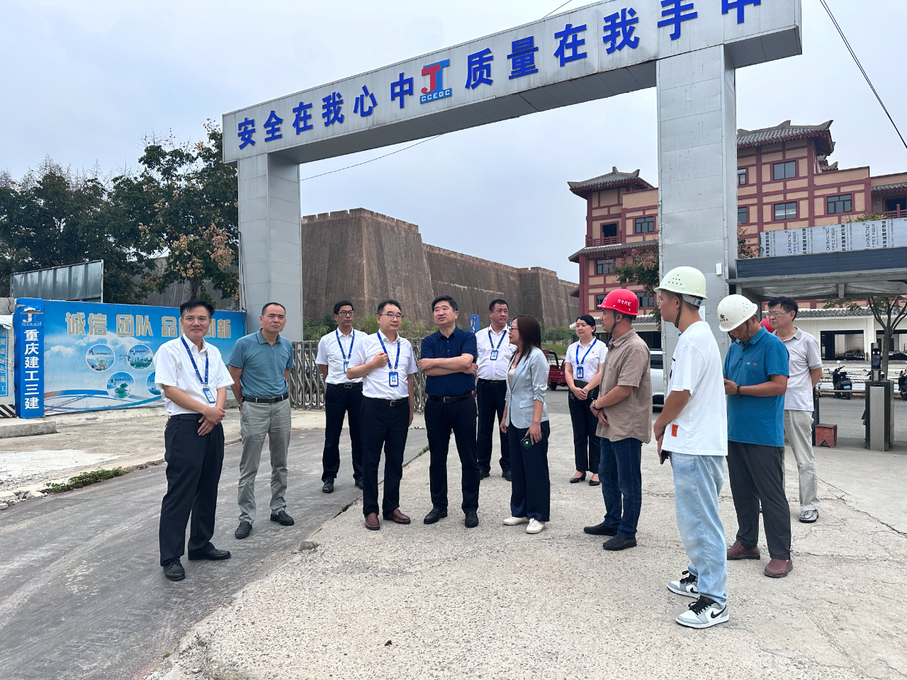 赵旭视察我院项目建设