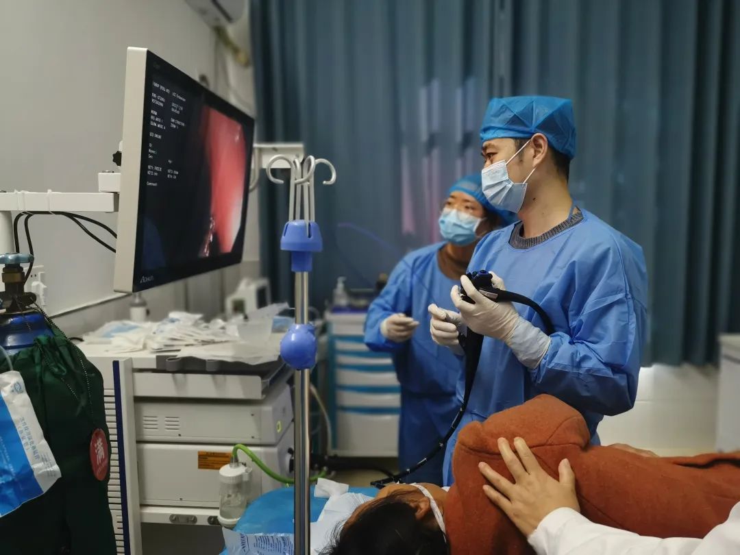 【青春医心】青春践初心 奋斗显担当 一医青年坚守岗位唱响五四主旋律