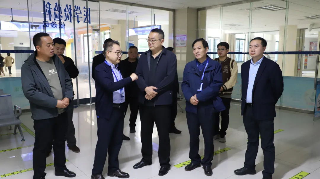 【医院动态】精河县八家户农场党政代表团来院考察交流