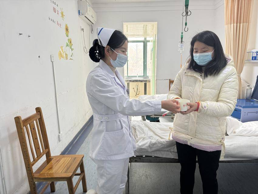 病房里的汤圆 暖胃更暖心