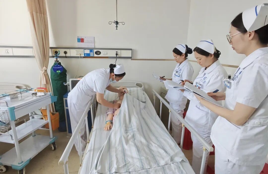 【医院动态】夯实护理基本功，严守就医安全线